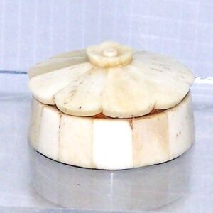 VTG - Bone Inlay Trinket Box